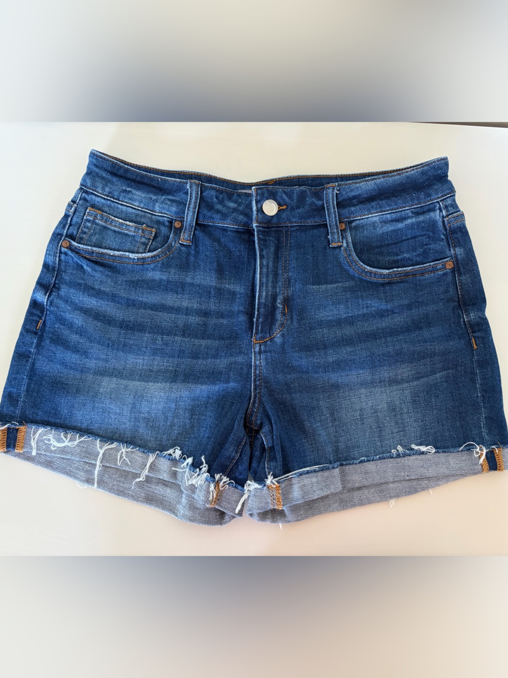 Joe’s jean short size 29